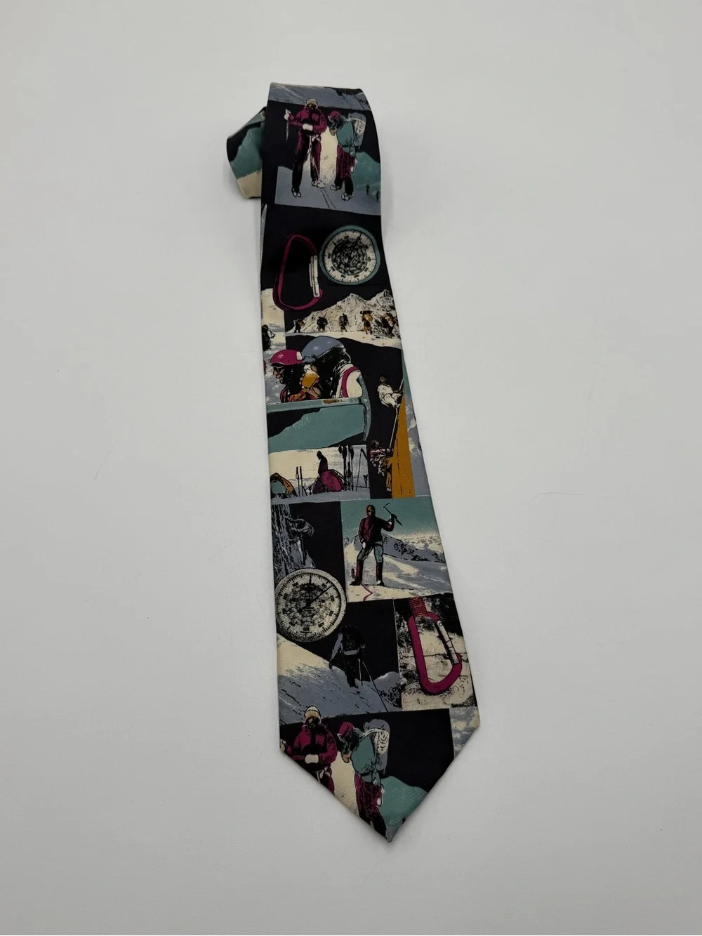 VTG 90's Structure ItalianSilk USA RockClimbing Mountaineering Mount Everest Tie